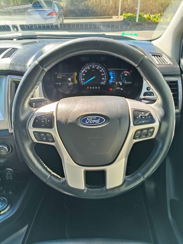 2020-Ford-Everest-32-TDCi-XLT-4x4-Auto image:10