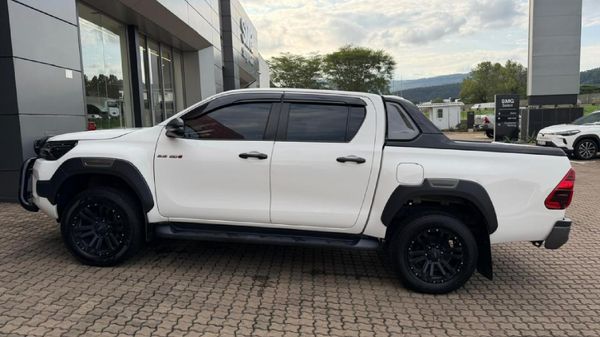 2022-Toyota-Hilux-28-GD-6-Raised-Body-Legend-RS-4x4-Auto-Double-Cab image:4