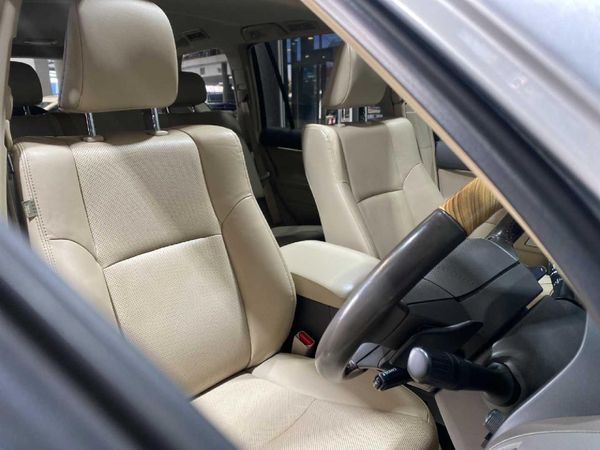 2022-Toyota-Land-Cruiser-Prado-28-GD-VX-L-Auto image:16