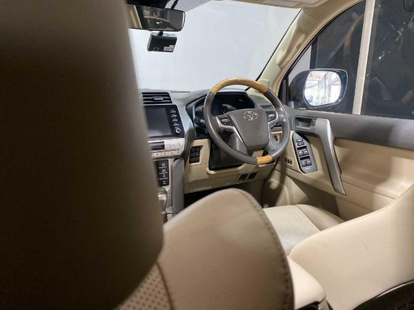 2022-Toyota-Land-Cruiser-Prado-28-GD-VX-L-Auto image:21