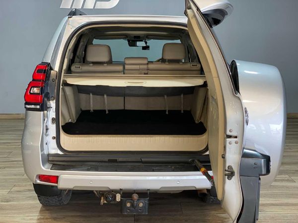 2022-Toyota-Land-Cruiser-Prado-28-GD-VX-L-Auto image:23