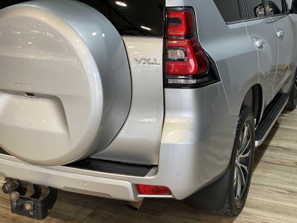 2022-Toyota-Land-Cruiser-Prado-28-GD-VX-L-Auto image:24