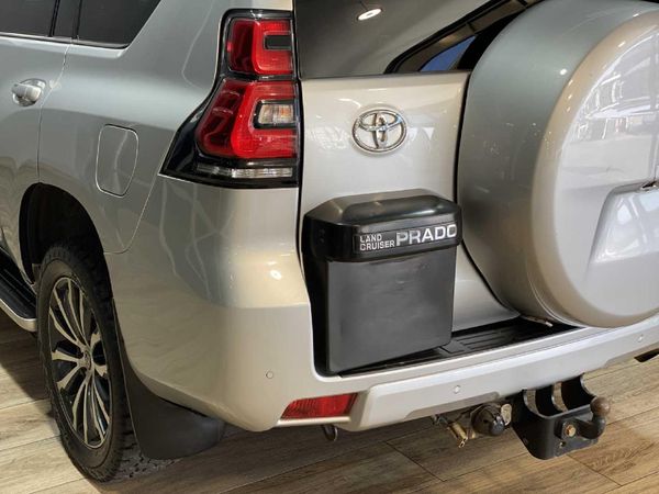 2022-Toyota-Land-Cruiser-Prado-28-GD-VX-L-Auto image:25