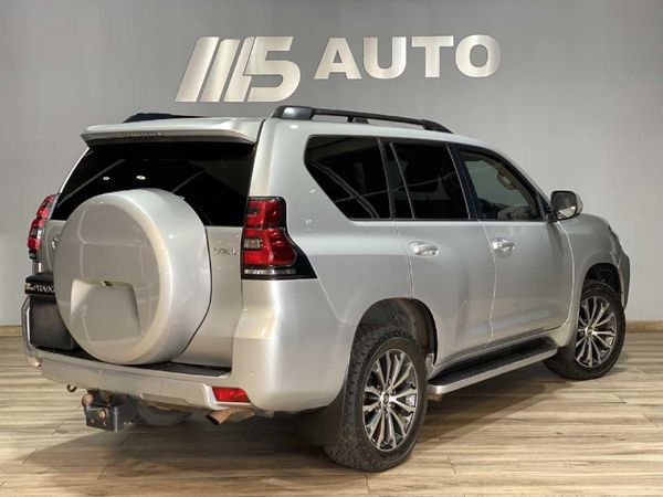 2022-Toyota-Land-Cruiser-Prado-28-GD-VX-L-Auto image:7