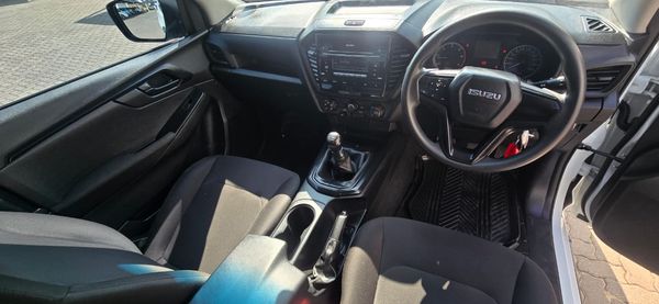 2024-Isuzu-D-Max-19-DDI-HR-L-Extended-Cab image:14