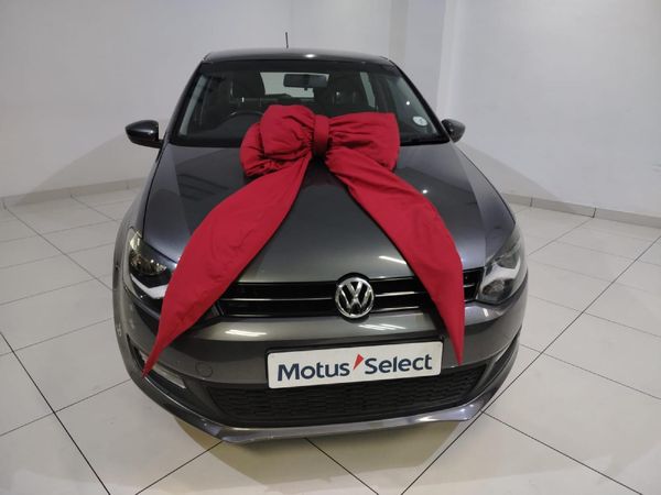 2014-Volkswagen-Polo-14-Comfortline-5-dr image:1
