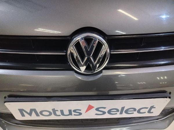 2014-Volkswagen-Polo-14-Comfortline-5-dr image:7
