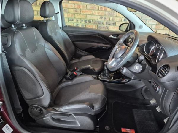 2015-Opel-Adam-10T-Jam image:16