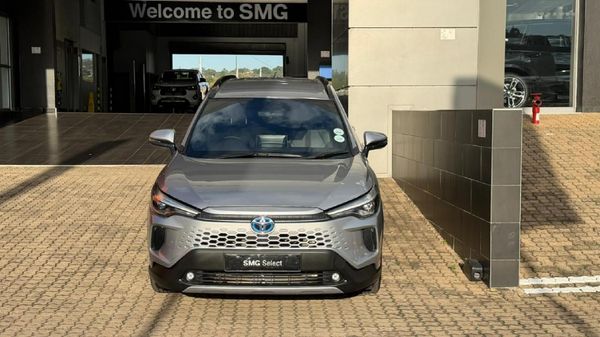 2025-Toyota-Corolla-Cross-18-XS-Hybrid image:1