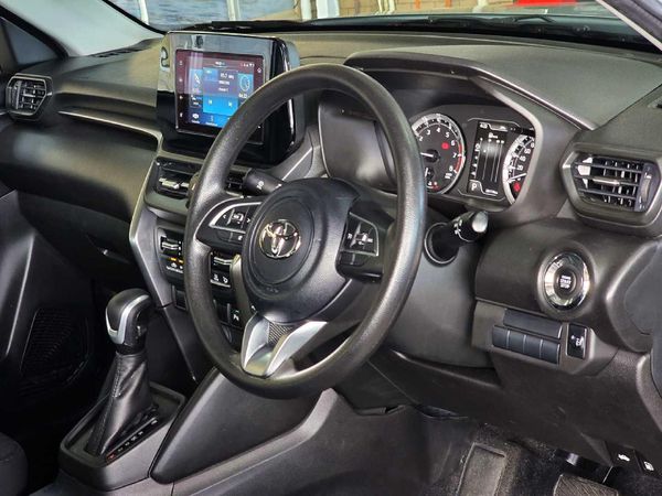 2025-Toyota-Urban-Cruiser-15-XR-Auto image:12