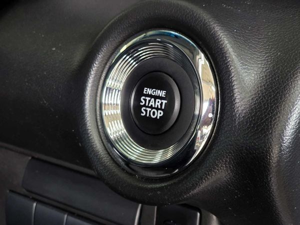 2025-Toyota-Urban-Cruiser-15-XR-Auto image:18