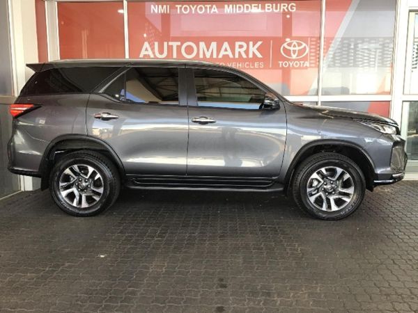 2023-Toyota-Fortuner-28-GD-6-VX-Auto image:4
