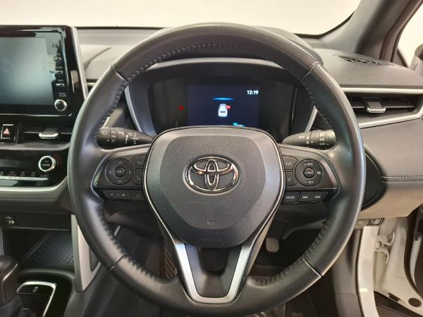 2023-Toyota-Corolla-Cross-18-XR image:13