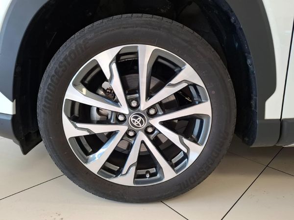 2023-Toyota-Corolla-Cross-18-XR image:4