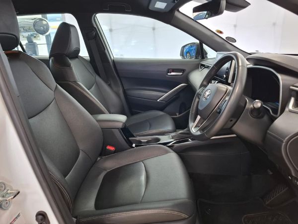 2023-Toyota-Corolla-Cross-18-XR image:7