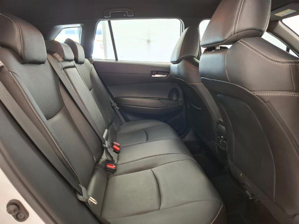 2023-Toyota-Corolla-Cross-18-XR image:8