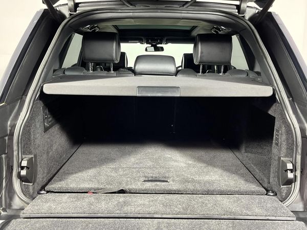2016-Land-Rover-Range-Rover-44-SD-V8-LWB-Autobiography-Black image:13