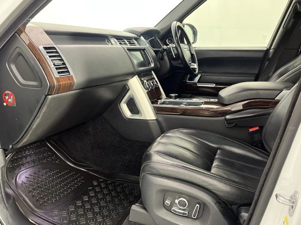 2016-Land-Rover-Range-Rover-44-SD-V8-LWB-Autobiography-Black image:8