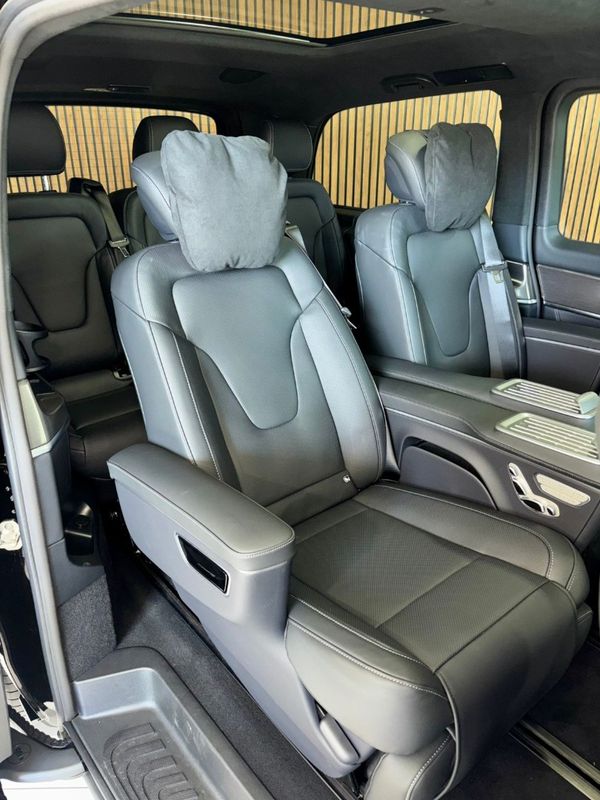 2026-Mercedes-Benz-V-Class-V300D image:14