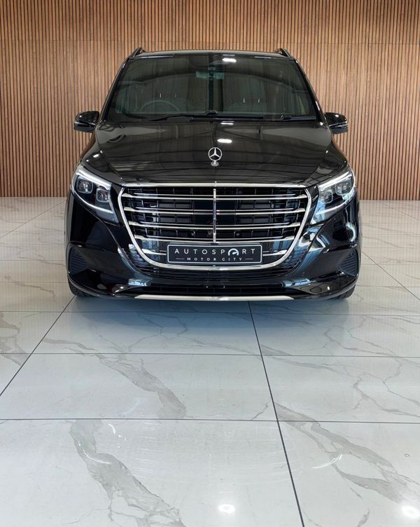 2026-Mercedes-Benz-V-Class-V300D image:16