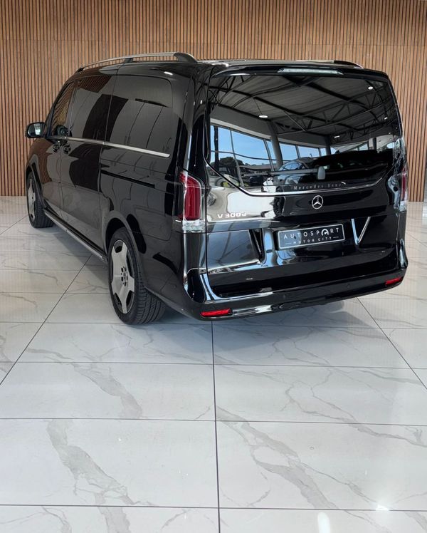2026-Mercedes-Benz-V-Class-V300D image:18