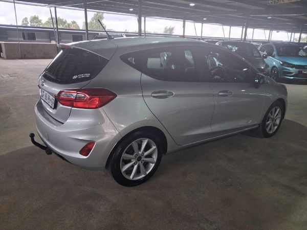 2019-Ford-Fiesta-10-EcoBoost-Trend-5-dr image:3