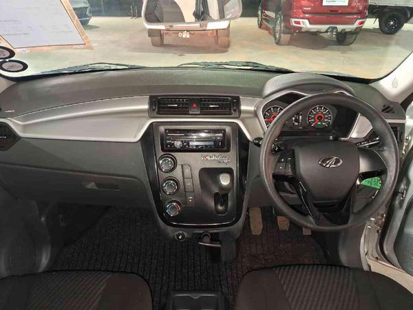 2021-Mahindra-KUV-100-12-K6-Dare image:8