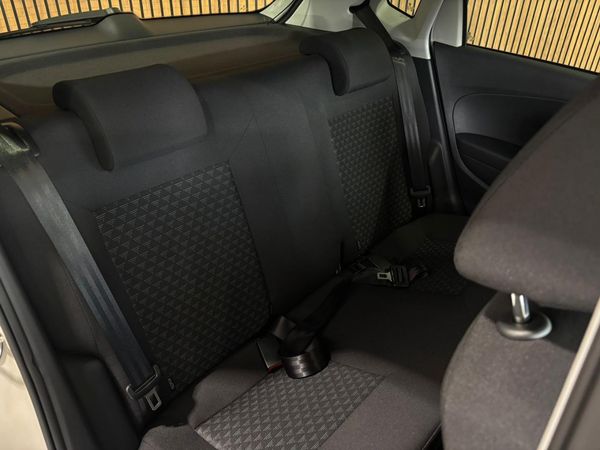 2026-Volkswagen-Polo-Vivo-14 image:10