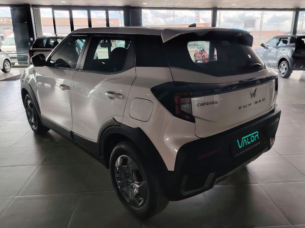 2026-Mahindra-XUV-3XO-12T-MX3-Auto image:6