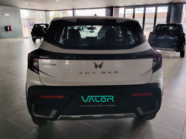 2026-Mahindra-XUV-3XO-12T-MX3-Auto image:7