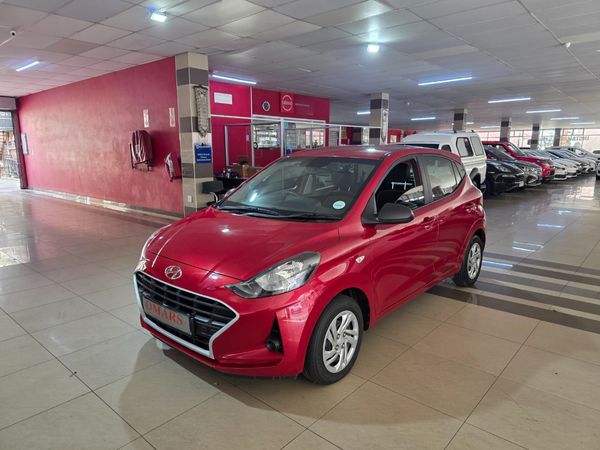 2023-Hyundai-Grand-i10-10-Motion image:3