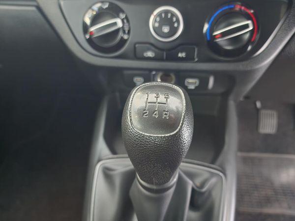 2024-Hyundai-Grand-i10-10-Motion image:13