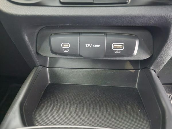 2024-Hyundai-Grand-i10-10-Motion image:14