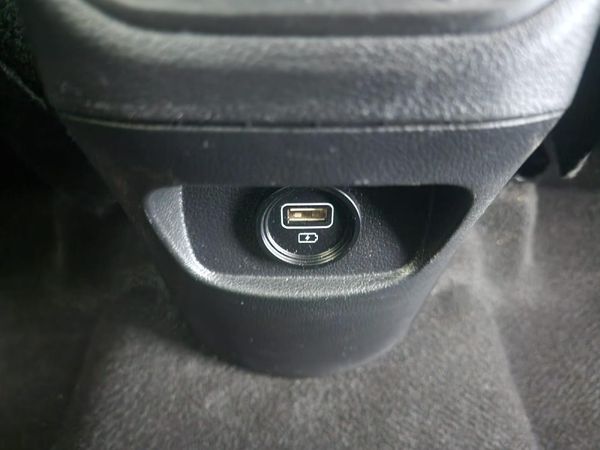 2024-Hyundai-Grand-i10-10-Motion image:20
