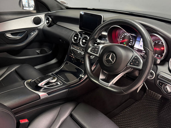 2018-Mercedes-Benz-C-Class-C-200-AMG-Line-Auto image:4