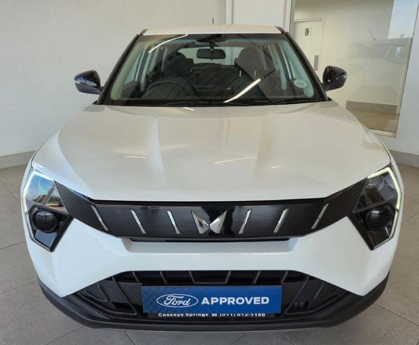 2025-Mahindra-XUV-3XO-12T-MX2 image:1