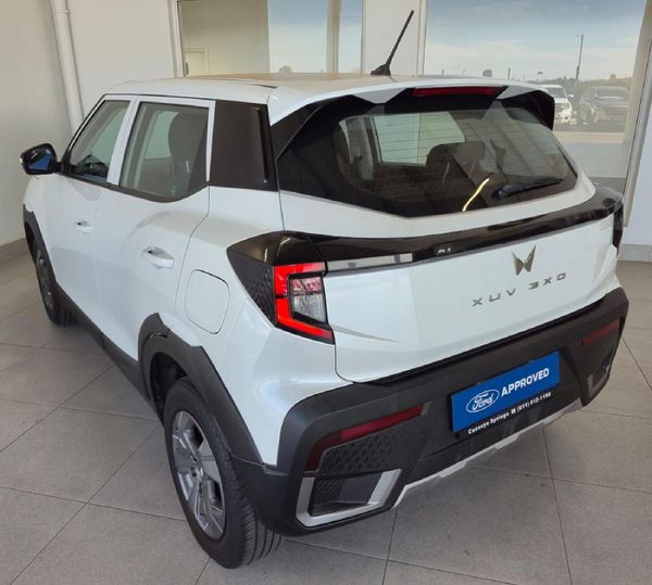 2025-Mahindra-XUV-3XO-12T-MX2 image:4