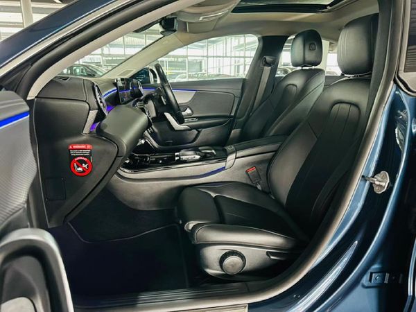 2021-Mercedes-Benz-CLA-200-Progressive-Auto image:4