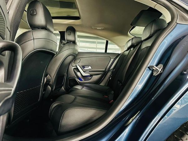 2021-Mercedes-Benz-CLA-200-Progressive-Auto image:5