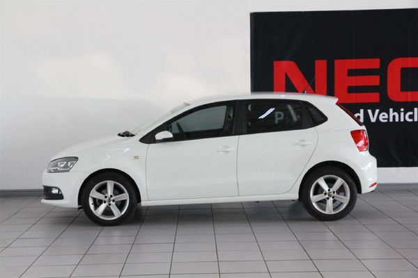 2024-Volkswagen-Polo-Vivo-14-Comfortline-5-dr image:1
