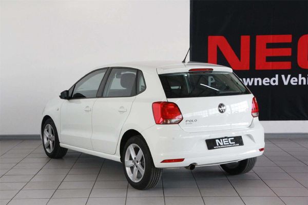 2024-Volkswagen-Polo-Vivo-14-Comfortline-5-dr image:2
