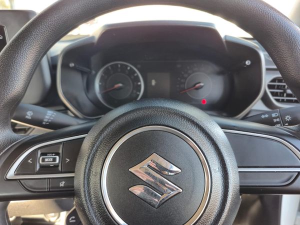 2025-Suzuki-Swift-12-GL-Auto image:10
