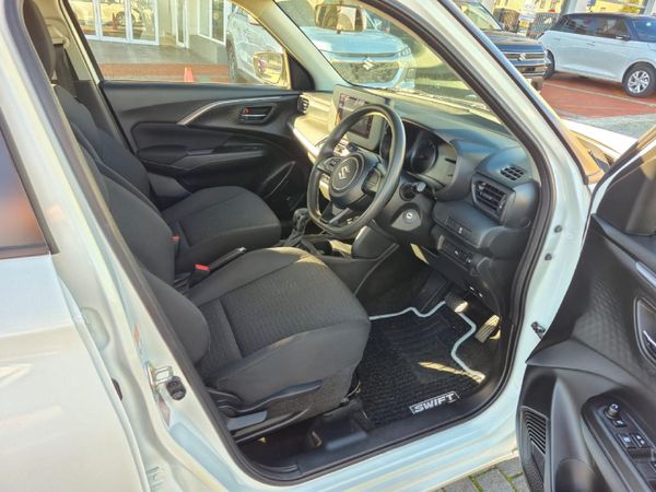 2025-Suzuki-Swift-12-GL-Auto image:8