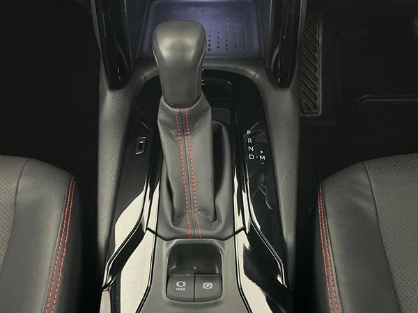 2025-Toyota-Corolla-Cross-18-GR-S image:10