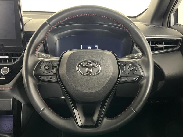 2025-Toyota-Corolla-Cross-18-GR-S image:12