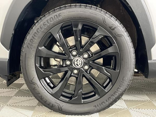 2025-Toyota-Corolla-Cross-18-GR-S image:4