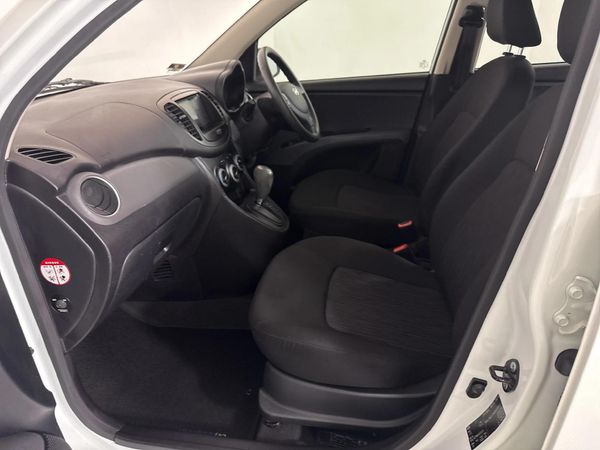 2013-Hyundai-i10-125-GLS-Fluid-Auto image:3