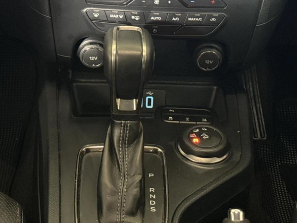 2019-Ford-Everest-20D-Bi-Turbo-4x4-Auto image:10