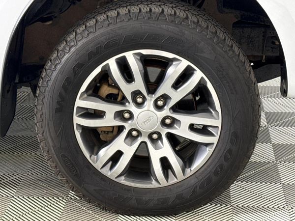 2019-Ford-Everest-20D-Bi-Turbo-4x4-Auto image:5