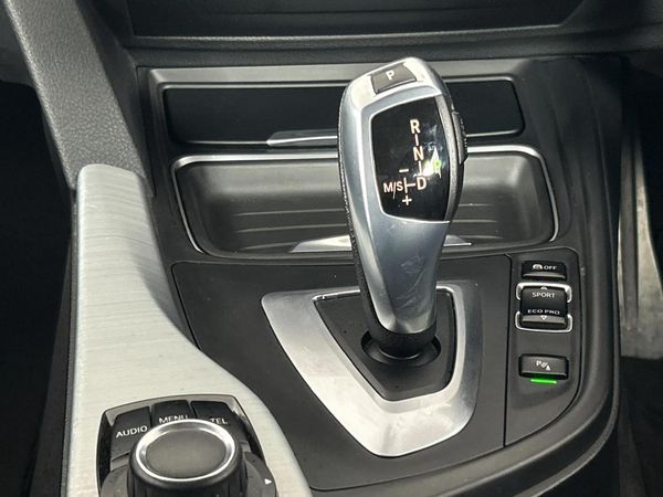 2014-BMW-3-Series-328i-M-Sport-Auto image:10
